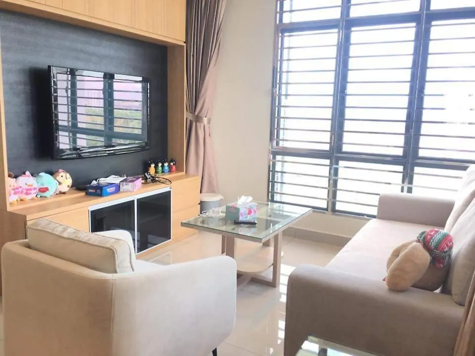 Mount Austin 3Room 8Pax Host By Wendy Johor Bahru 0*,  Malaysia