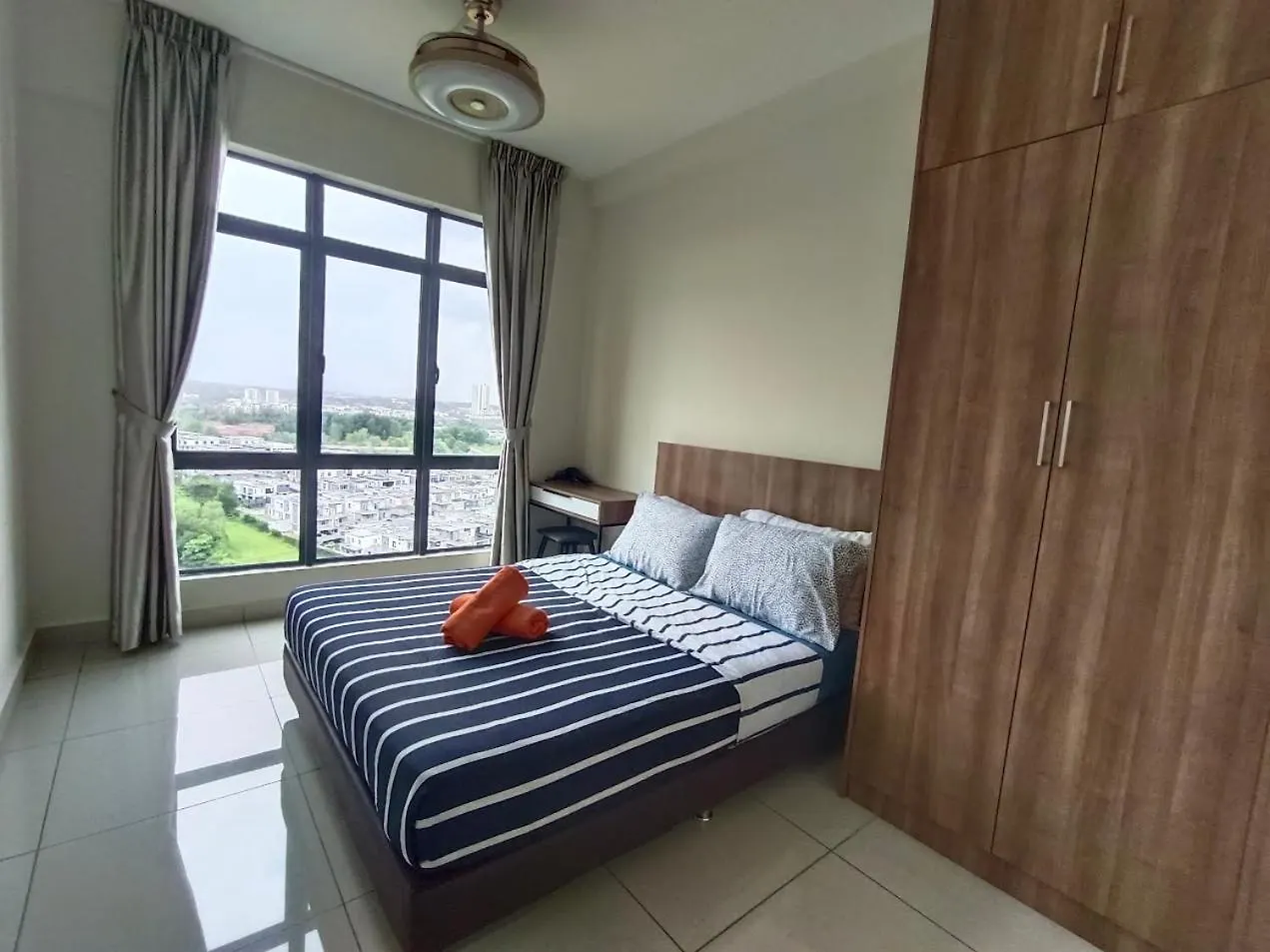 Mount Austin 3Room 8Pax Host By Wendy Johor Bahru 0*,