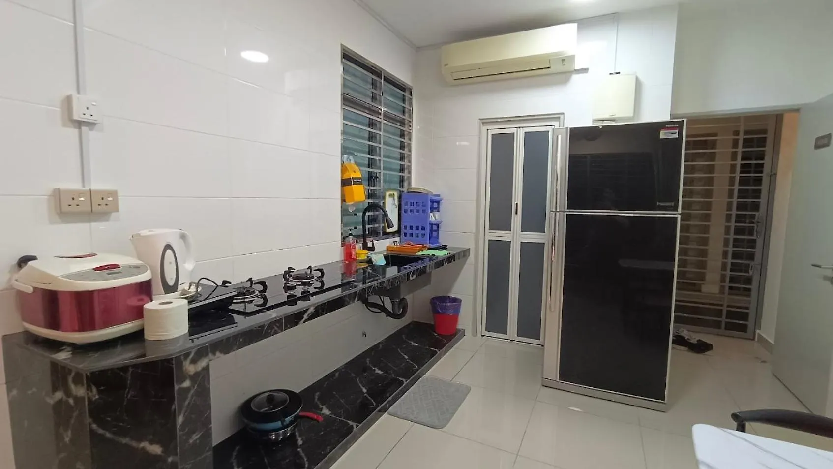 Mount Austin 3Room 8Pax Host By Wendy Johor Bahru Apartment